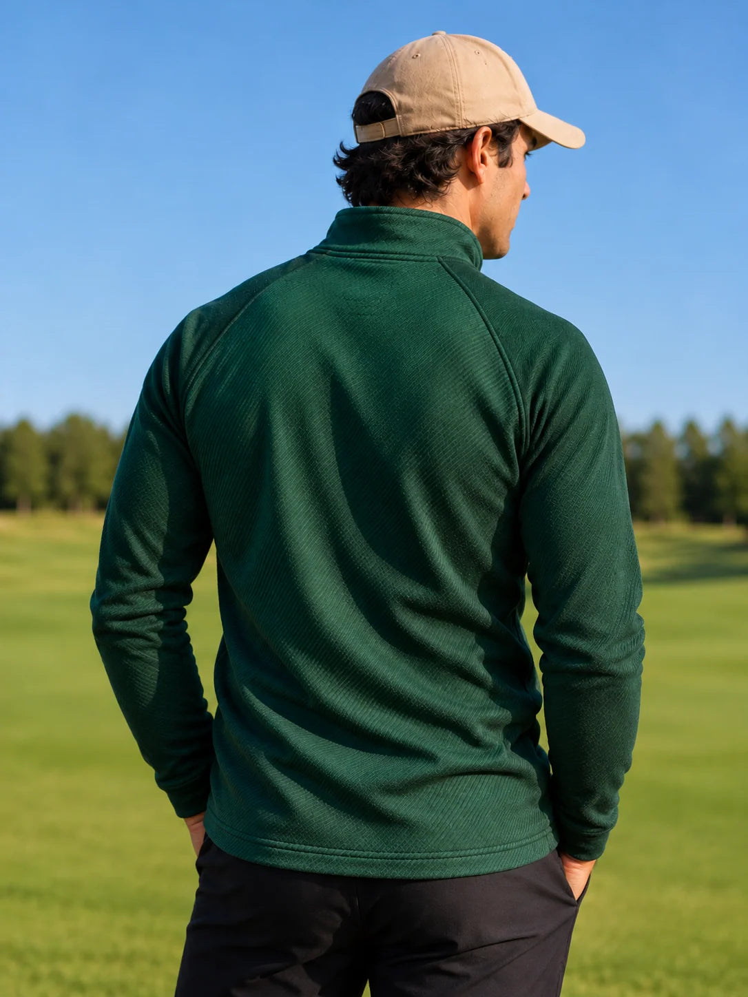 Golf-Pullover aus Funktionsmaterial in Waldgrün mit diagonaler Rippstruktur und Viertelreißverschluss