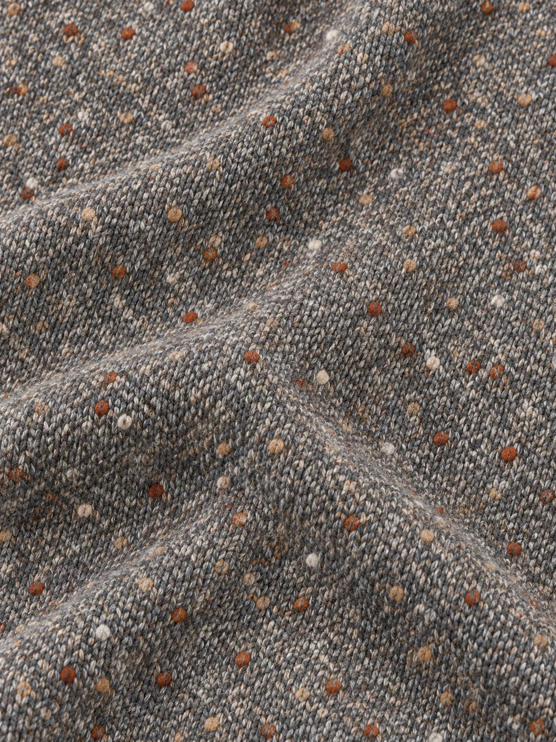 Golf-Pullover mit Viertelreißverschluss und Donegal-Tweed-Muster in meliertem Grau