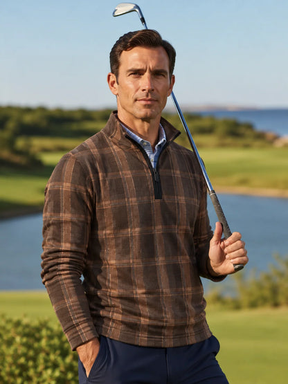 Golf-Pullover aus Funktionsmaterial in Mokkabraun mit mehrlagigem Karomuster und Viertelreißverschluss