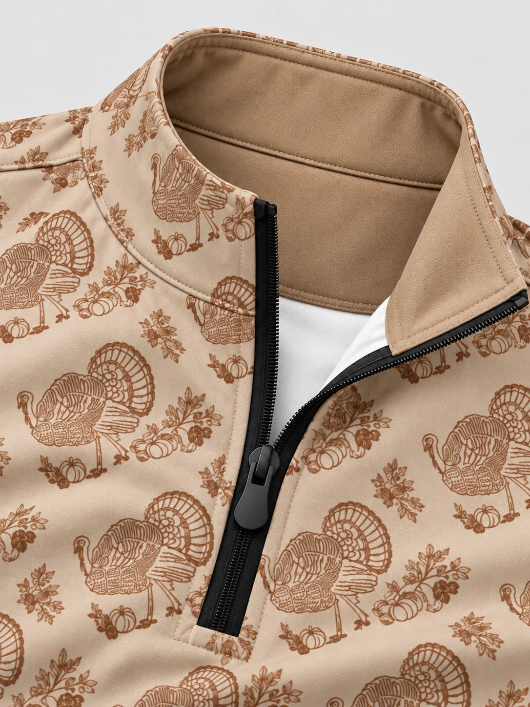 Beigefarbener Golfpullover mit Truthahn-Print im Vintage-Stil, Funktionsmaterial und Viertelreißverschluss