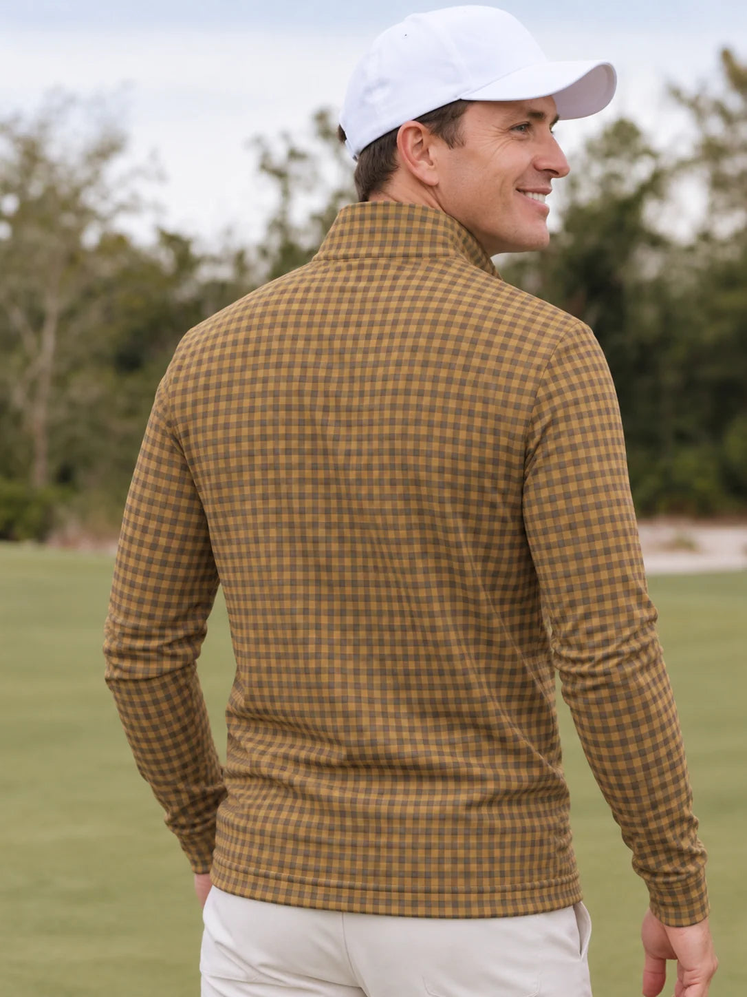 Golf-Pullover aus Funktionsmaterial in Goldsenf mit Vichy-Karomuster und Viertelreißverschluss