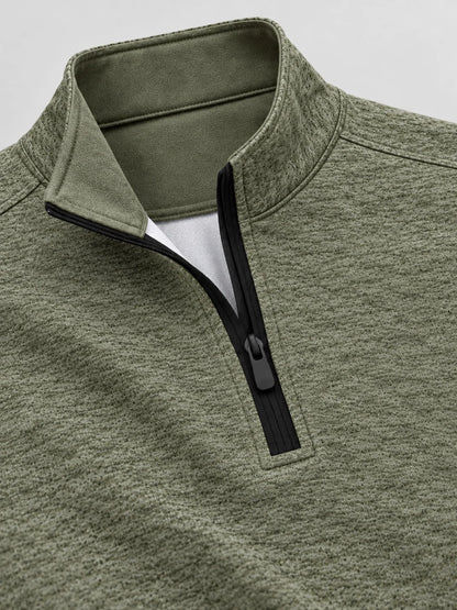 Salbeigrüner Golf-Pullover aus meliertem Strick mit Viertelreißverschluss
