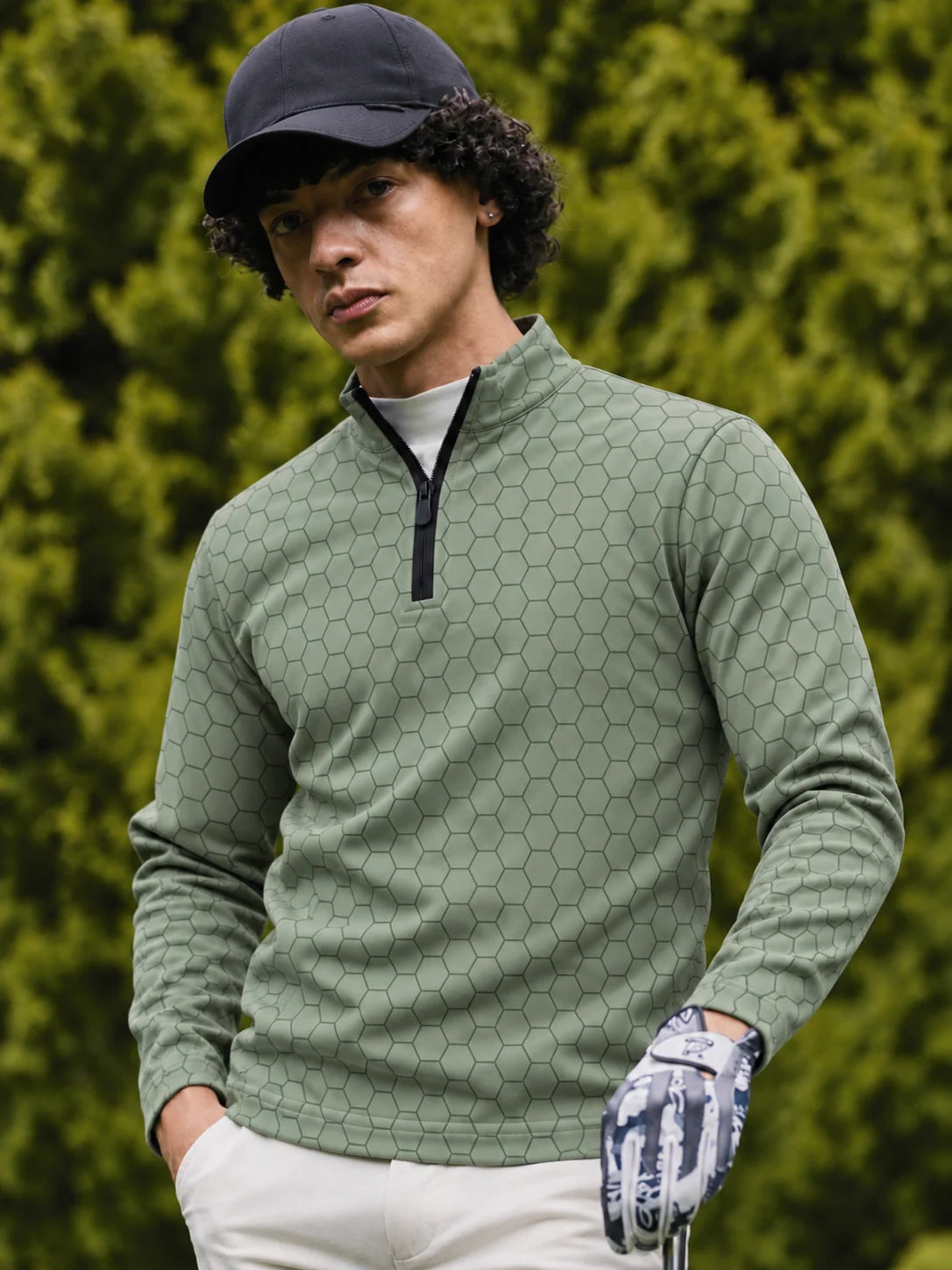 Performance-Golfpullover mit Viertelreißverschluss in Salbeigrün und Wabenmuster