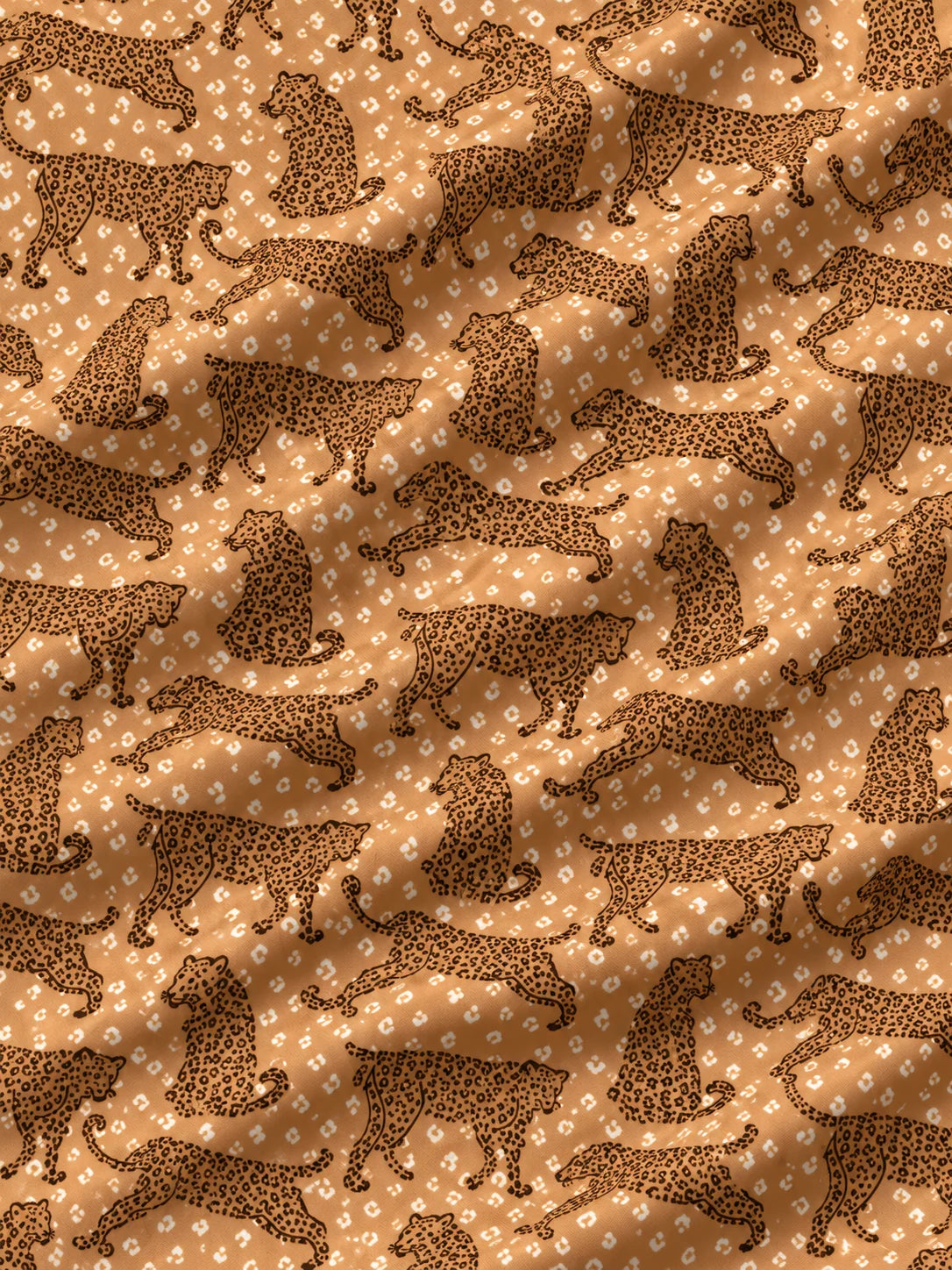 Performance-Pullover in Camel mit Leopardenmuster und Viertelreißverschluss