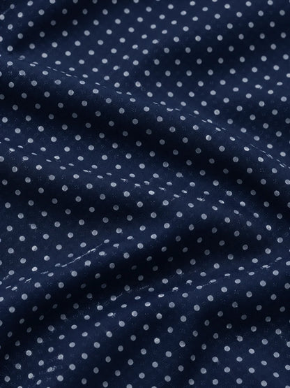 Marineblauer Performance-Pullover mit Viertelreißverschluss und feinem Punktmuster