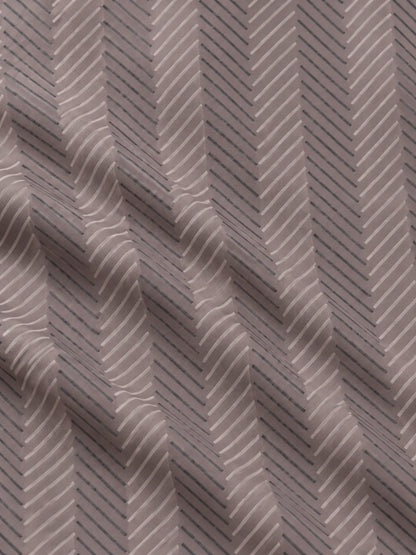 Golf-Pullover in Taupe mit Fischgrätmuster und kurzem Reißverschluss