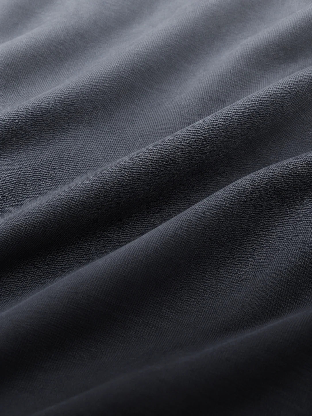 Schiefergrauer Golf-Pullover mit Melange-Ombré-Effekt und Viertelreißverschluss