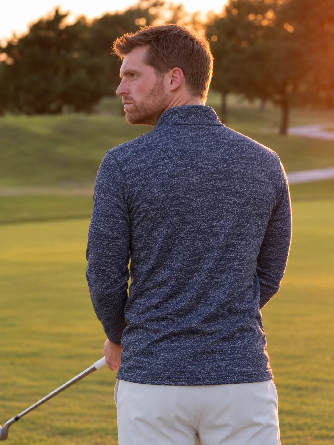 Golf-Pullover mit Viertelreißverschluss und melierter Struktur in Marineblau